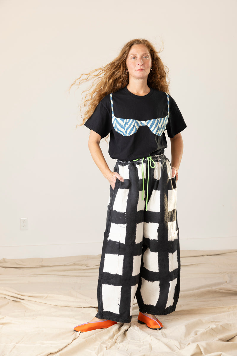 231130_NIKKI_CHASIN_ECOMM_FORE