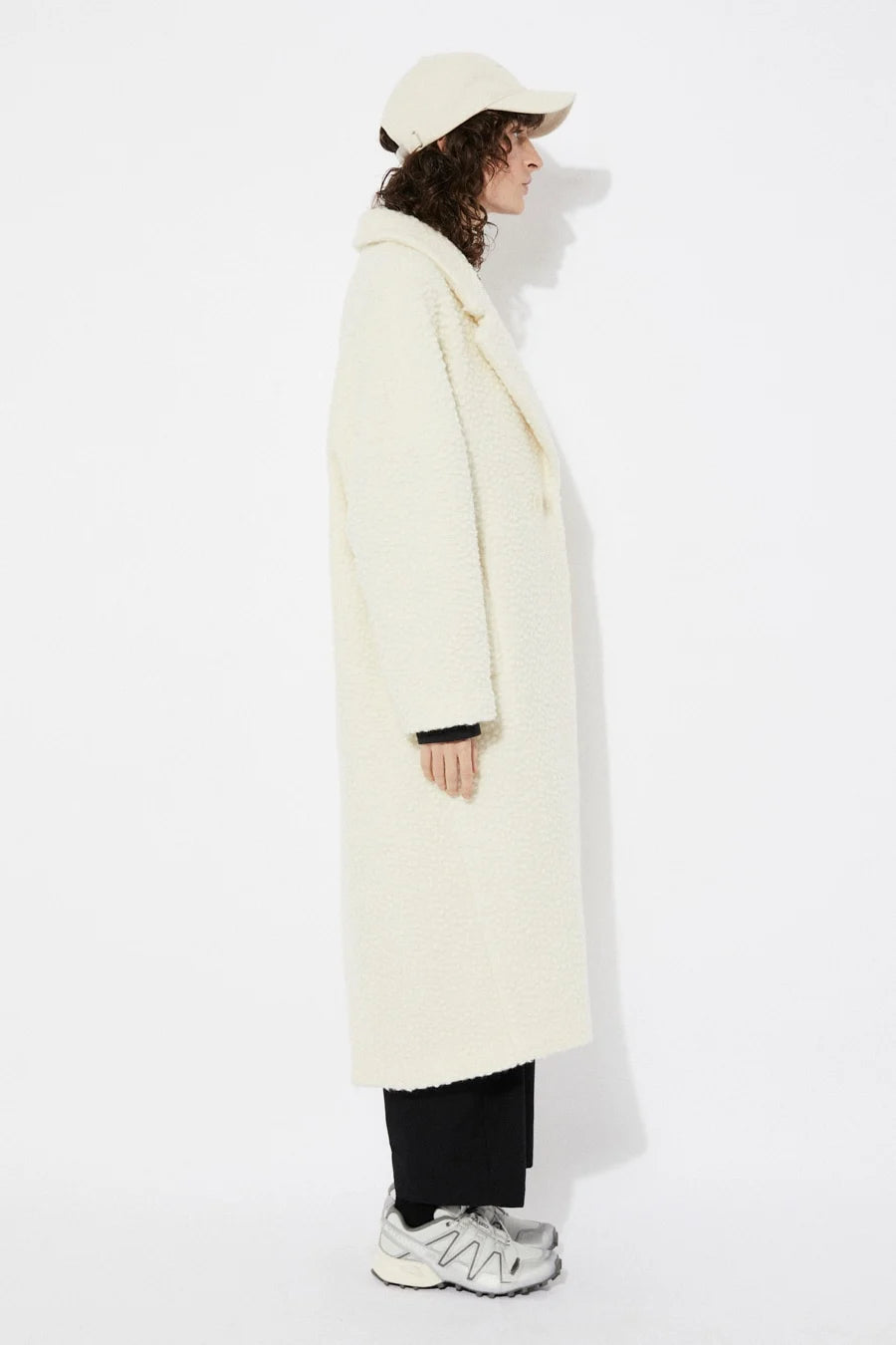 2425I-AB_3D-ice_setut-ice_coat_rita_row_women_AW24_clothing_3.webp