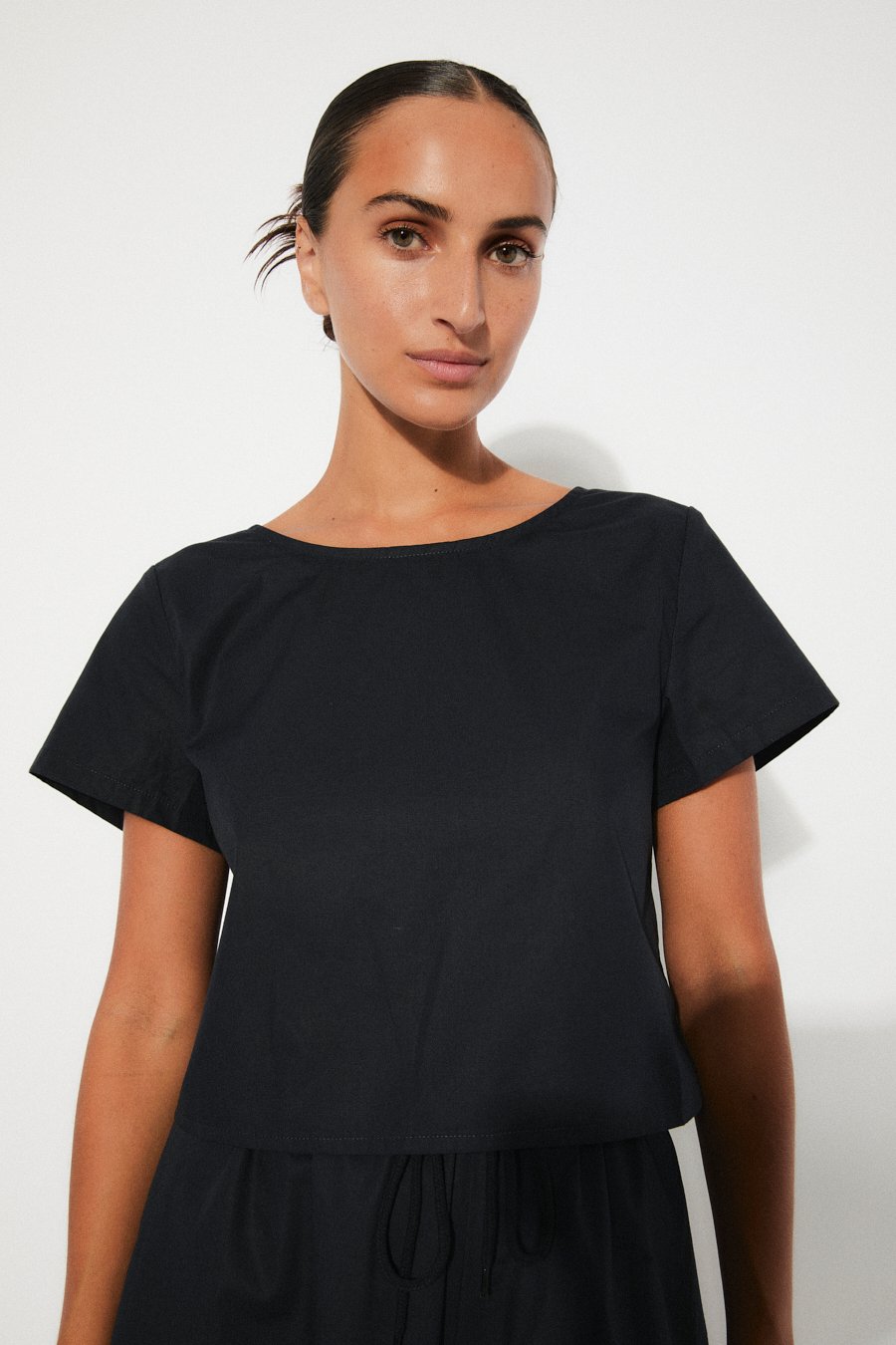 2518_TO_LIANA_DARK_BLUE_TOP_RITA_ROW_WOMAN_SS25_2.jpg
