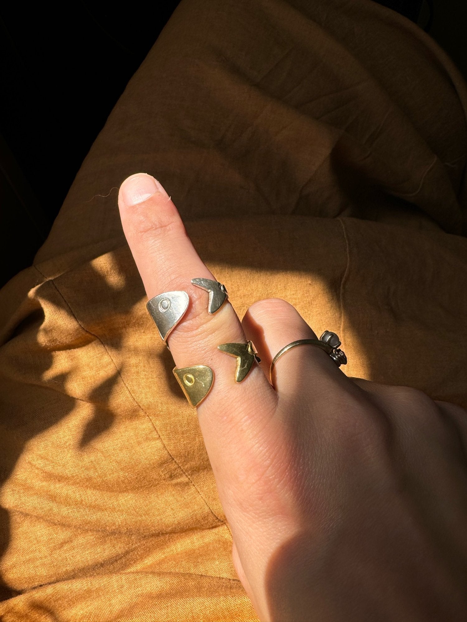 Sardine Ring - Bronze