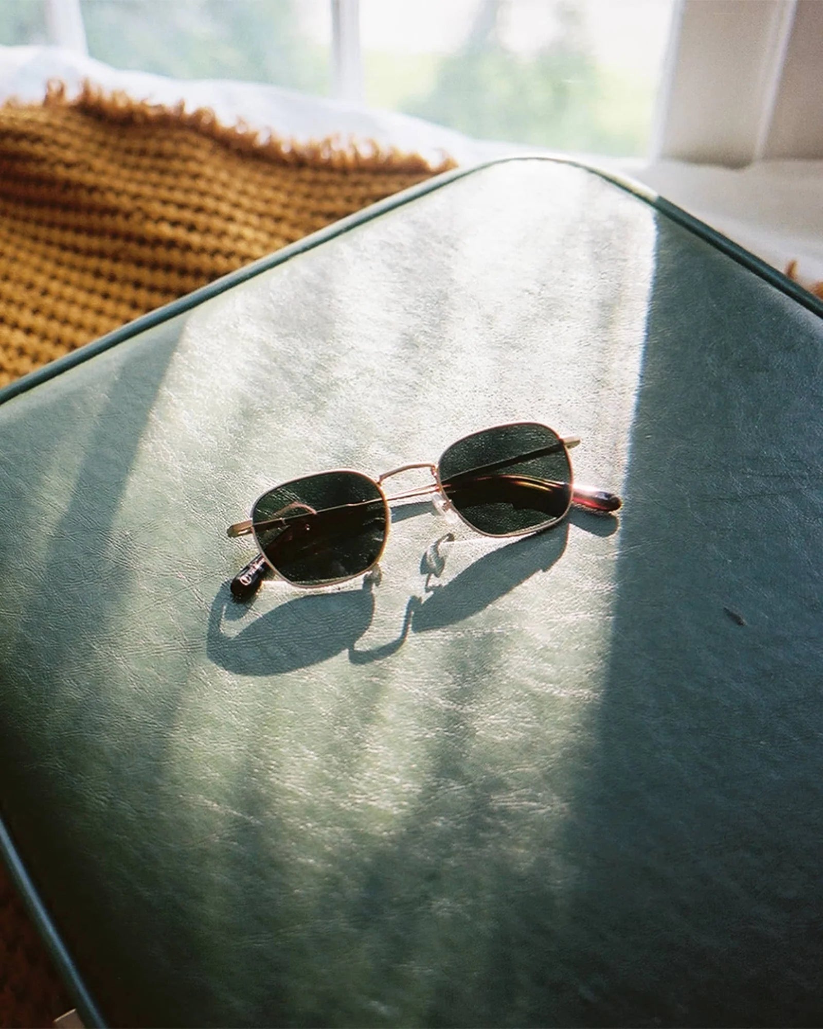 The Groove Pilot - Polarized Gold