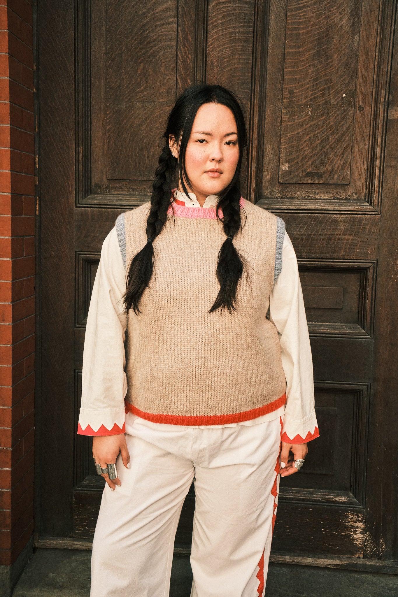 Sabine Alpaca Sweater Vest- Oatmeal Colorblock
