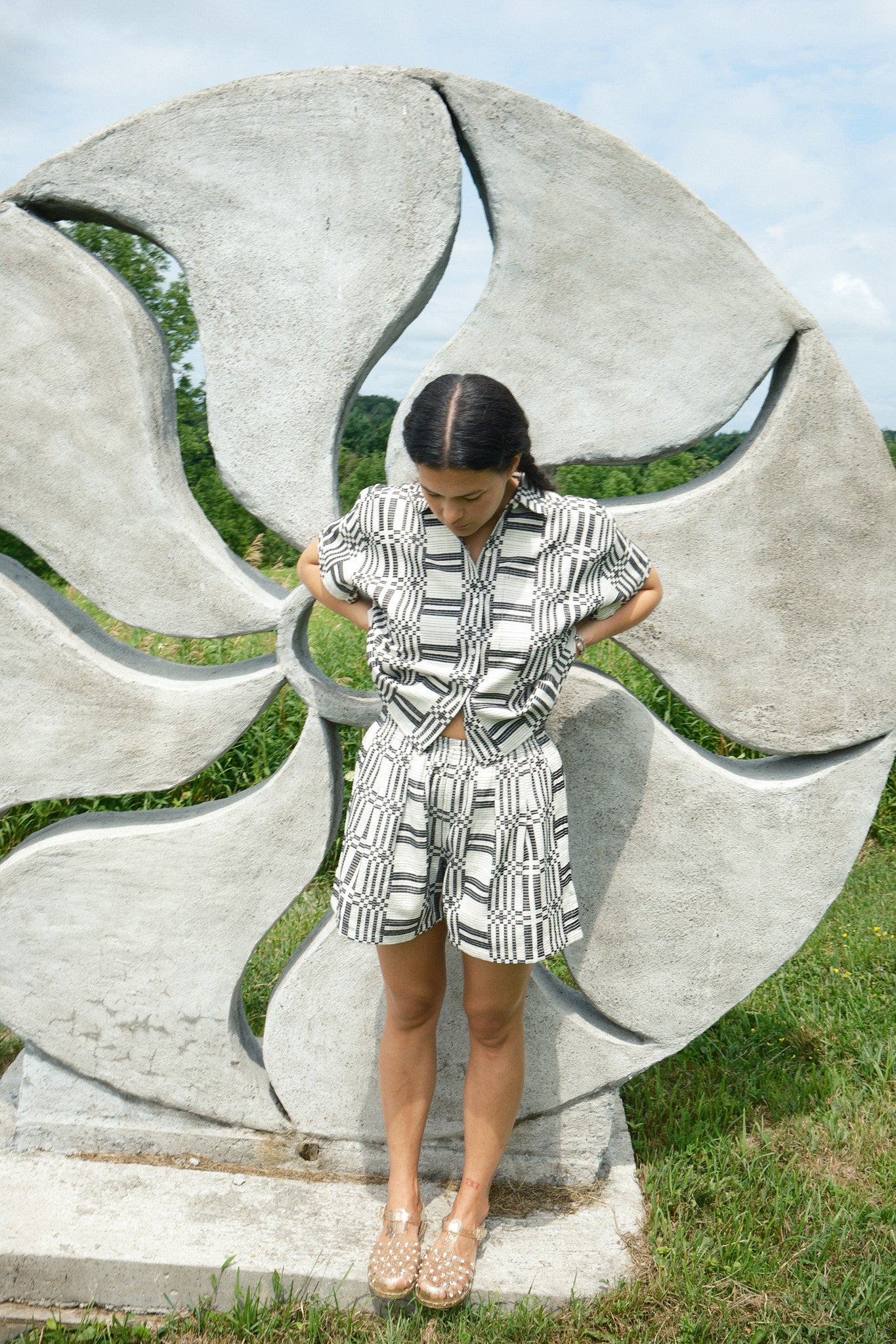 Nikki Chasin x The House That Lars Built Corso Button Down in Licorice Astrid Weave, view 5