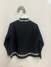 Alpha Buttondown Zig Zag Appliqué- Black/Grasshopper