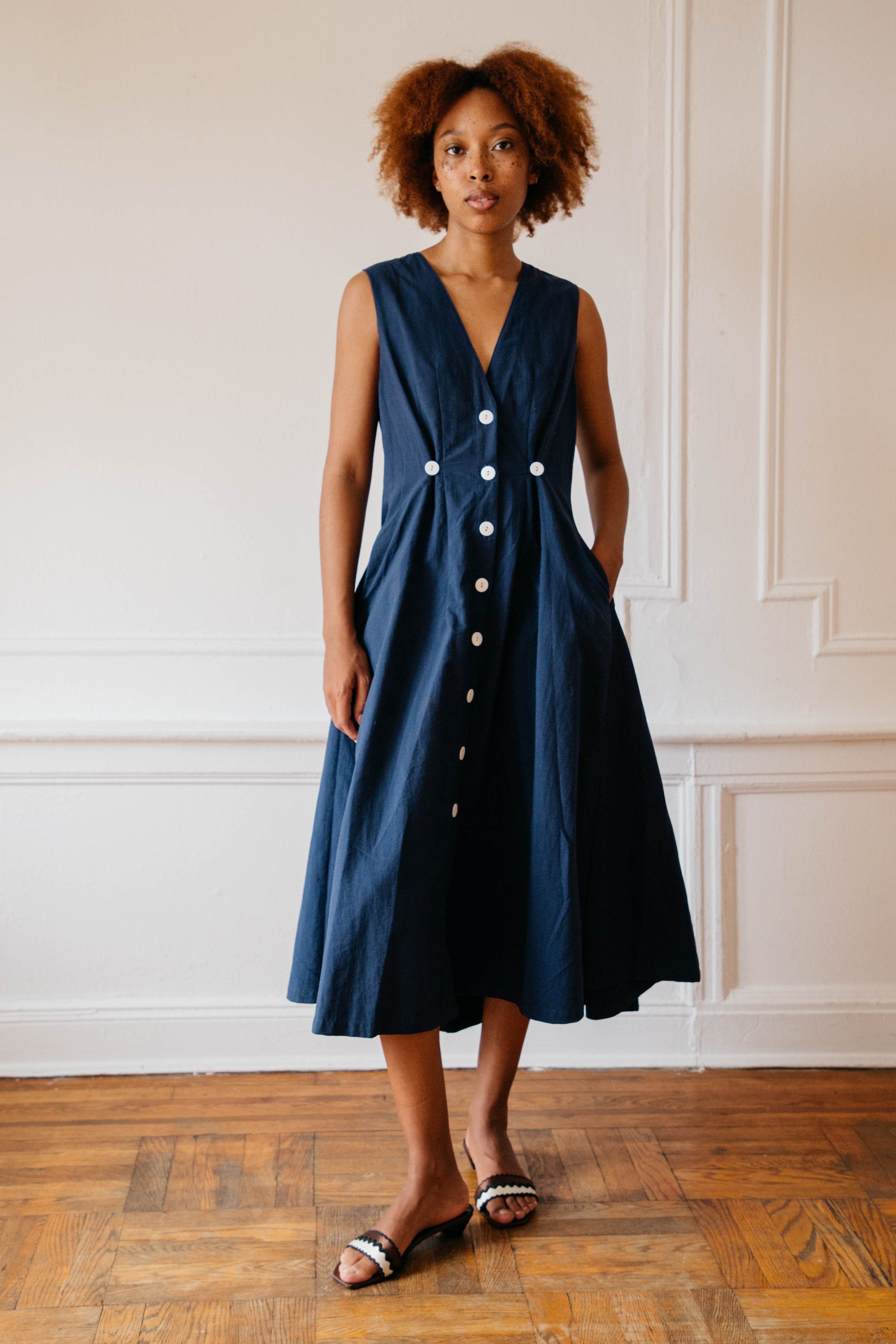 Sleeveless Baroness Dress - Navy – Nikki Chasin