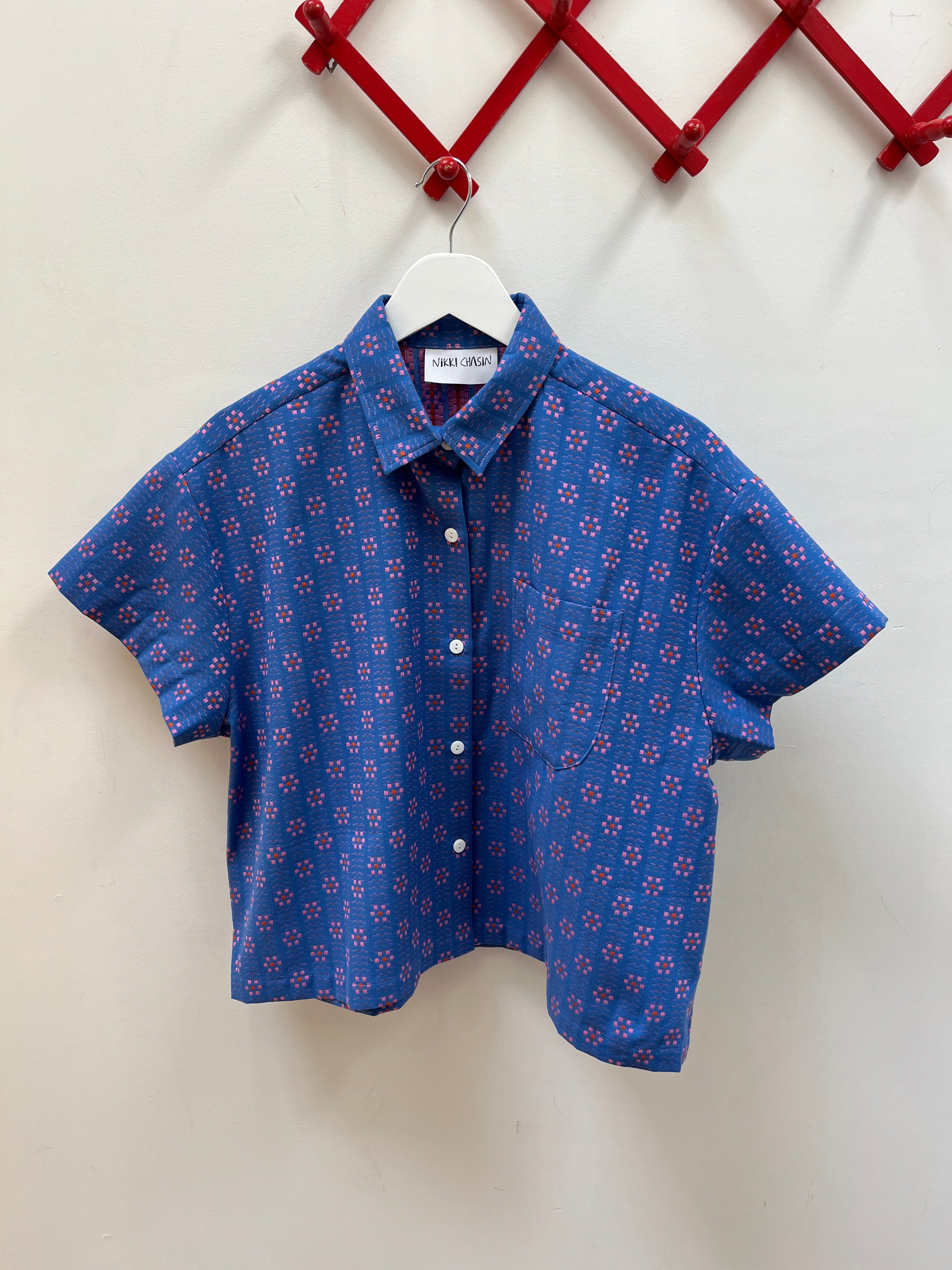 Nikki Chasin x The House That Lars Built Corso Button Down in Cobalt Karin Floral