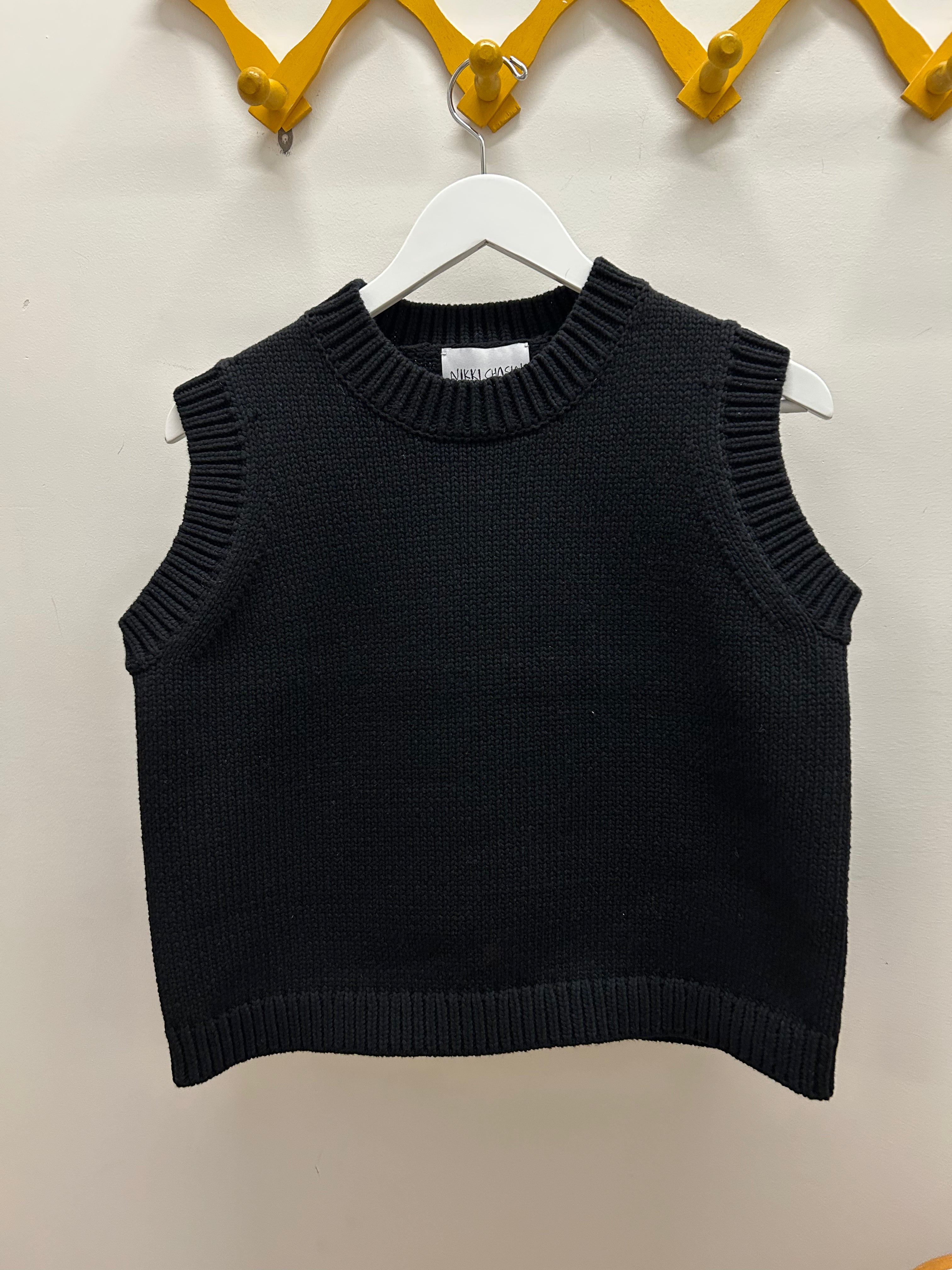 Shape Cotton Vest - Black