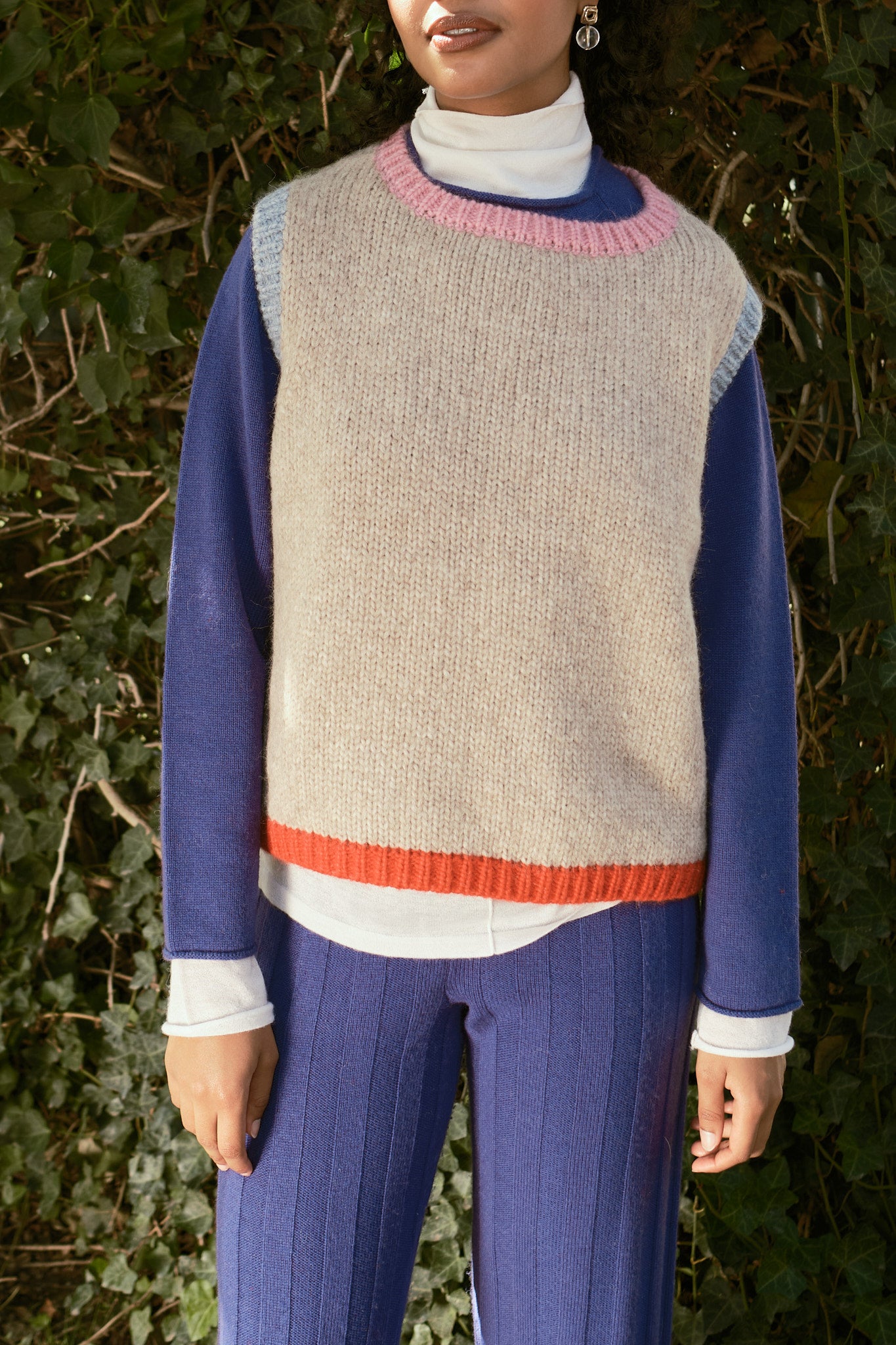 Sabine Alpaca Sweater Vest- Oatmeal Colorblock