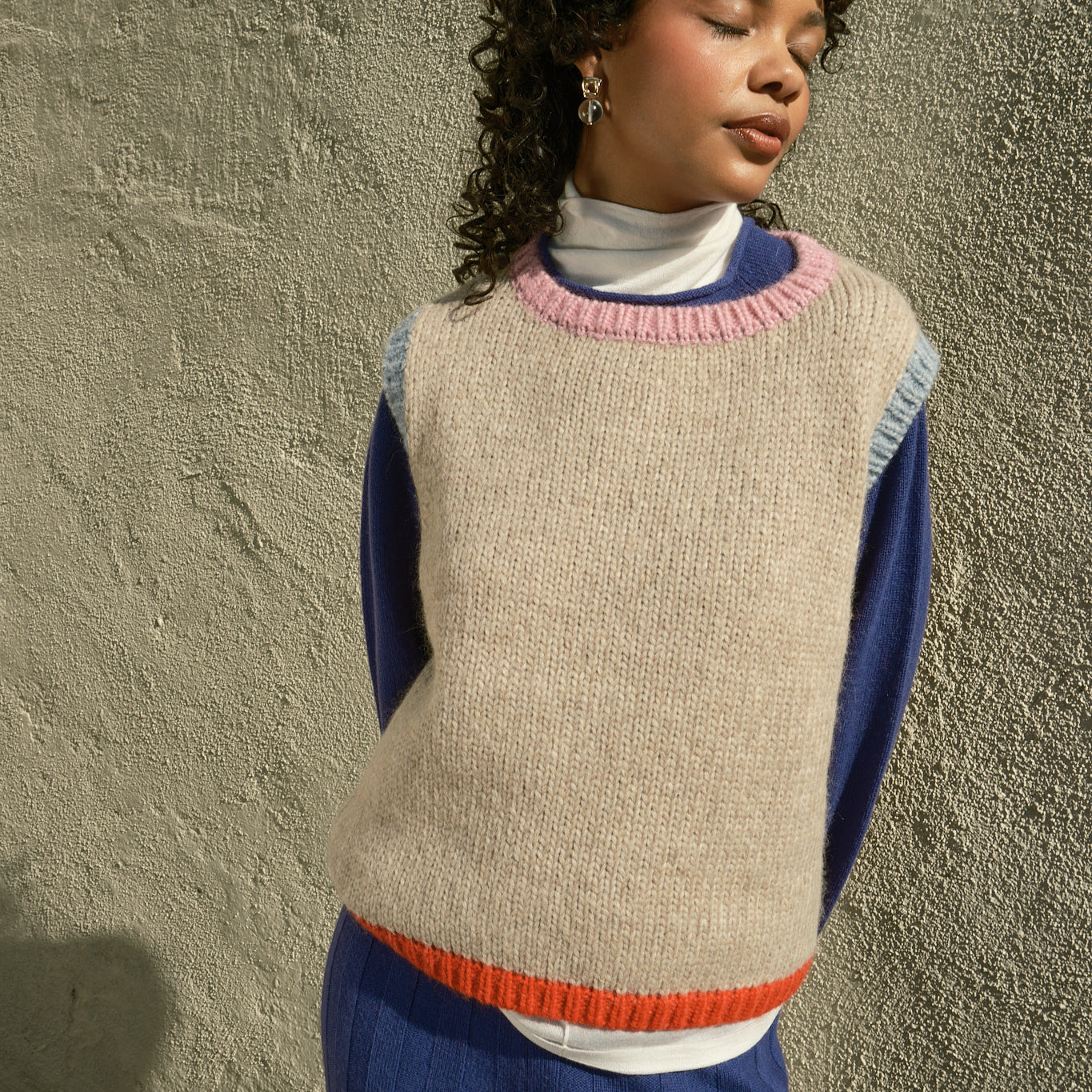 IrisRollneckViola_LulaTurtleneckIvory_IggyRibbedPants_Sabinecolorblock_6.jpg