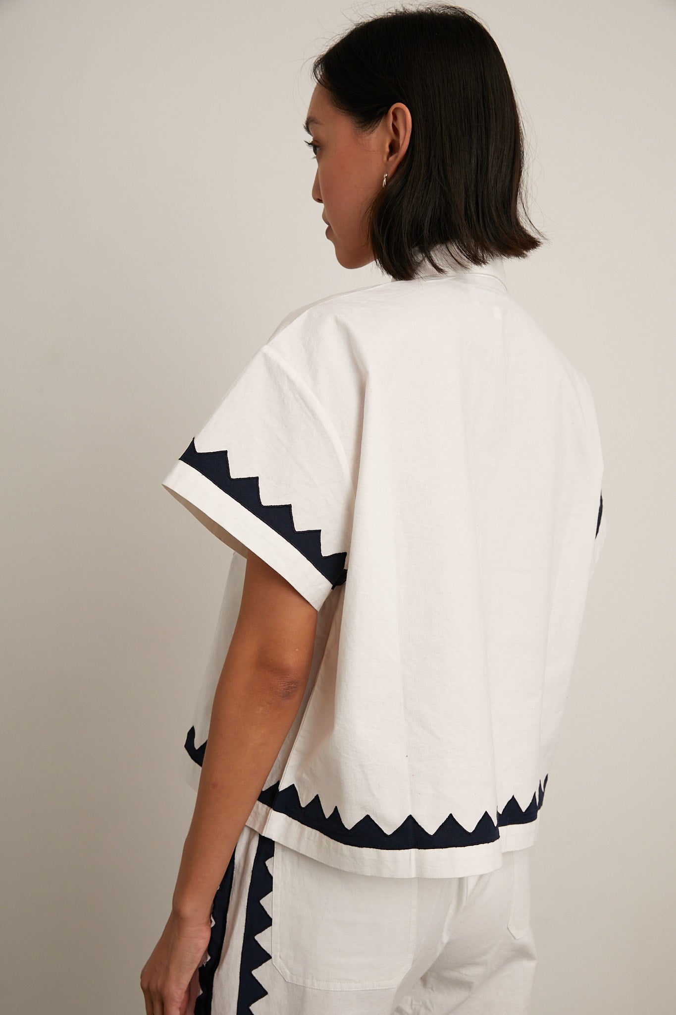 Navy, view 4