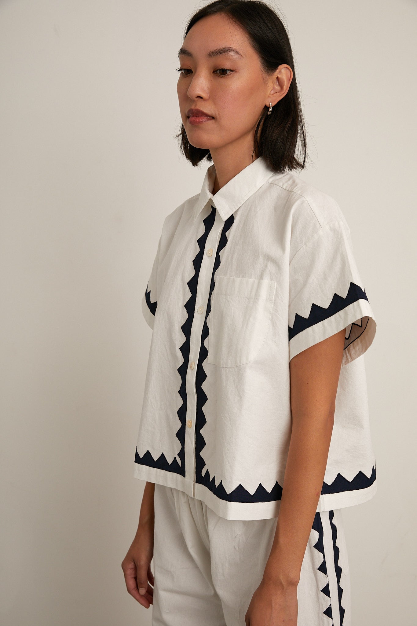 Zigzag Corso Buttondown Cotton - Ivory/Navy
