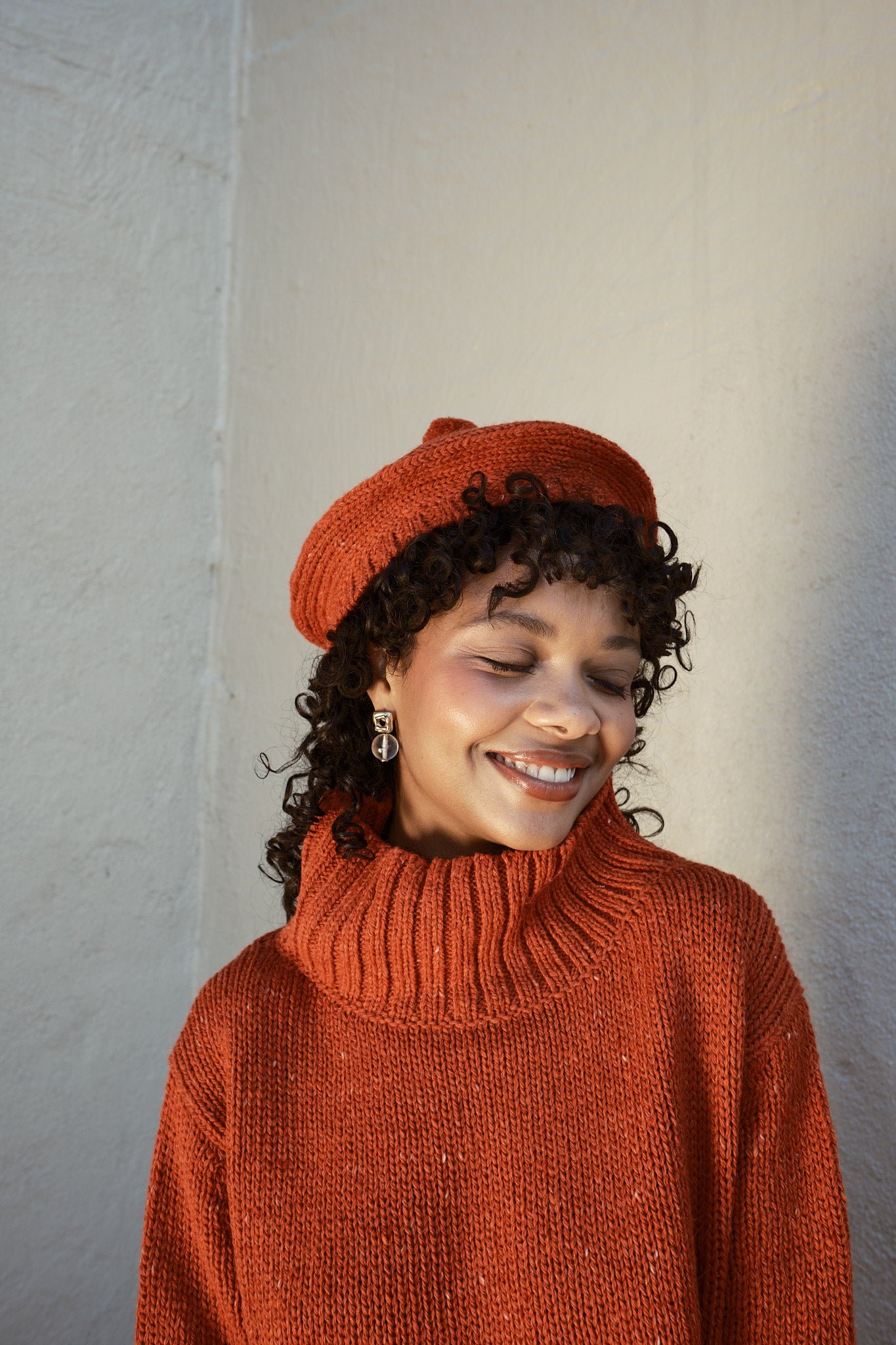 Pom Pom Beret - Chili