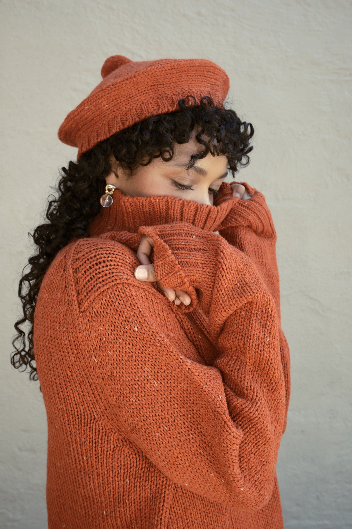 Pom Pom Beret - Chili