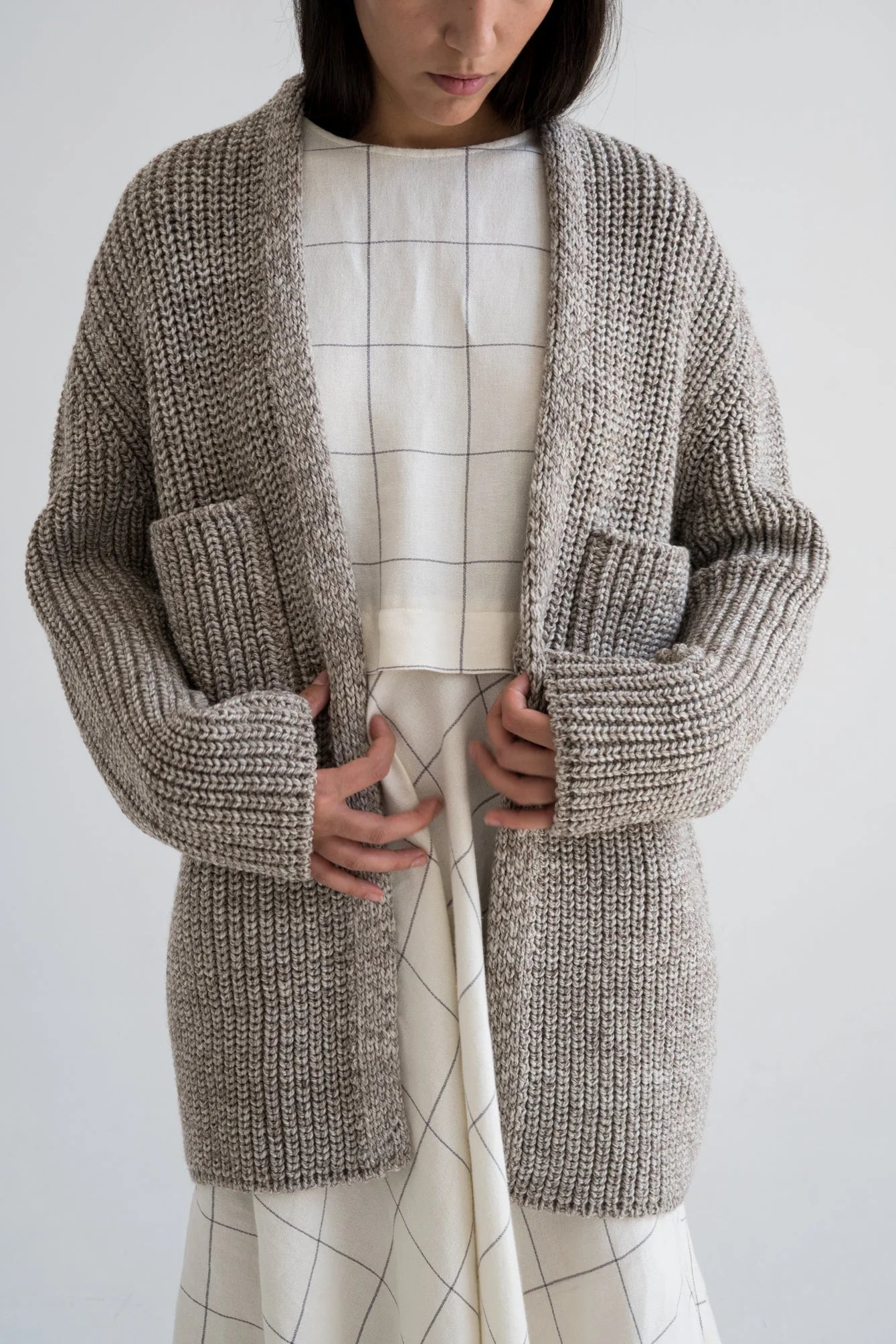 cedro-cardigan-stone-580390.webp
