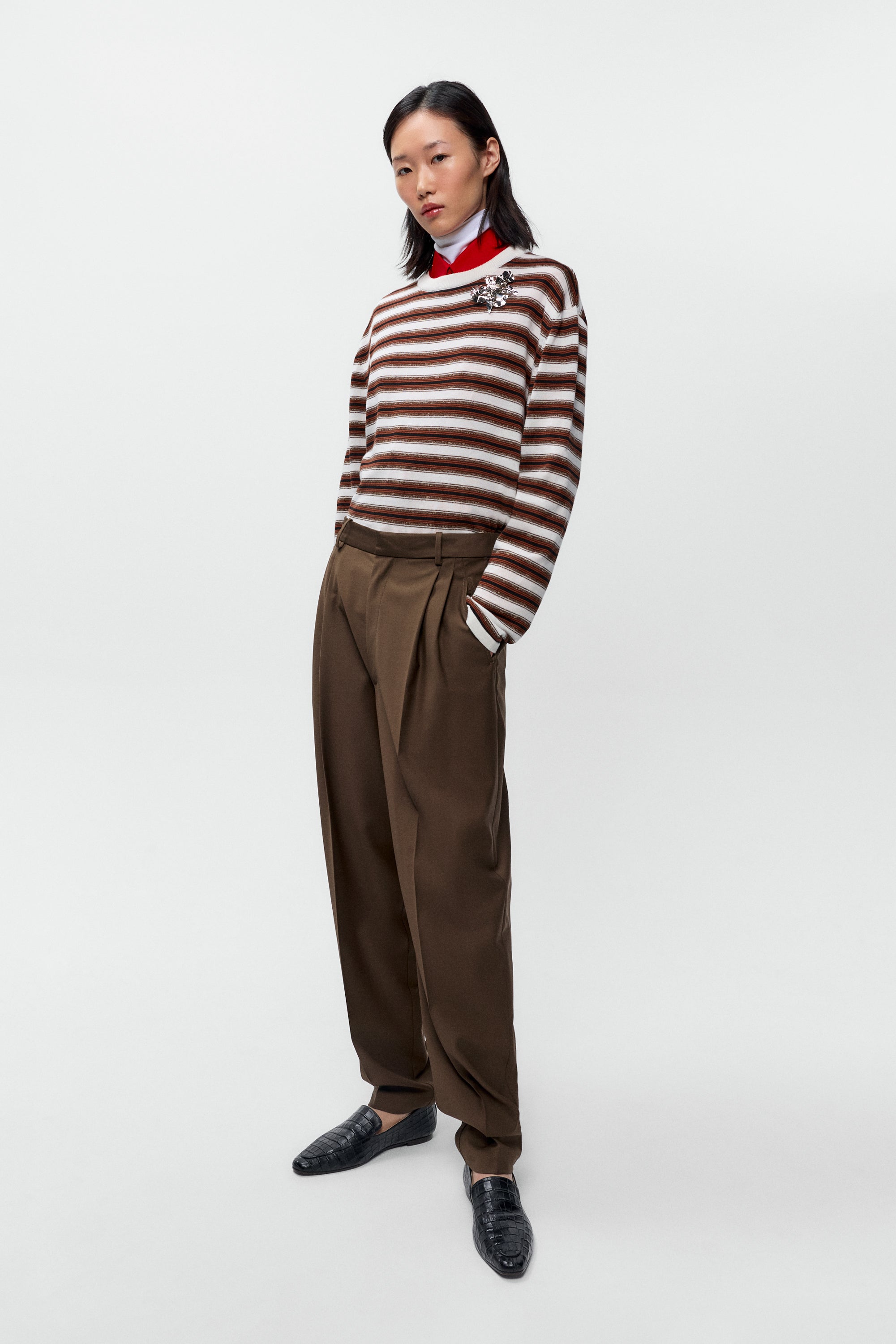 cordera-organic-cotton-striped-long-sleeve-tee-white-fall-winter-26-1.jpg