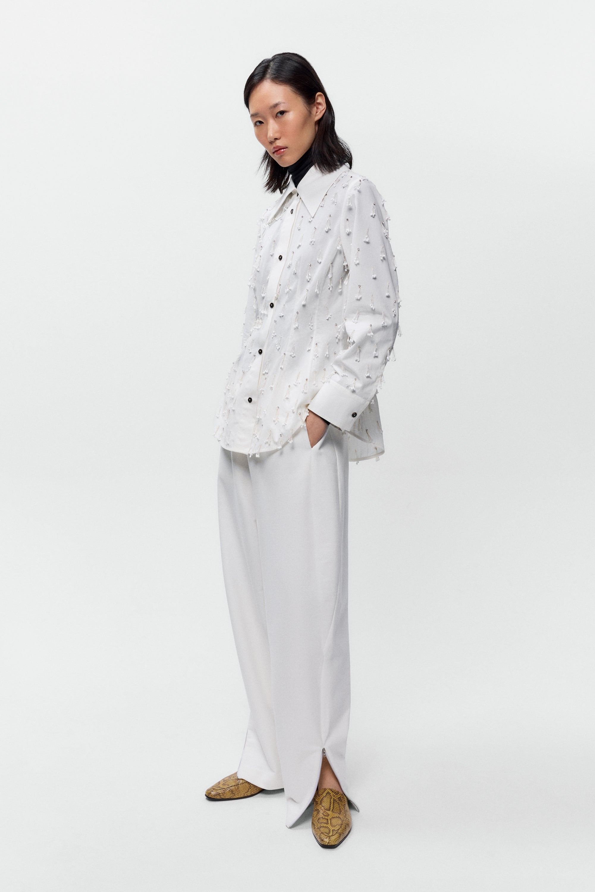 cordera-petalos-shirt-white-fall-winter-26-1.jpg