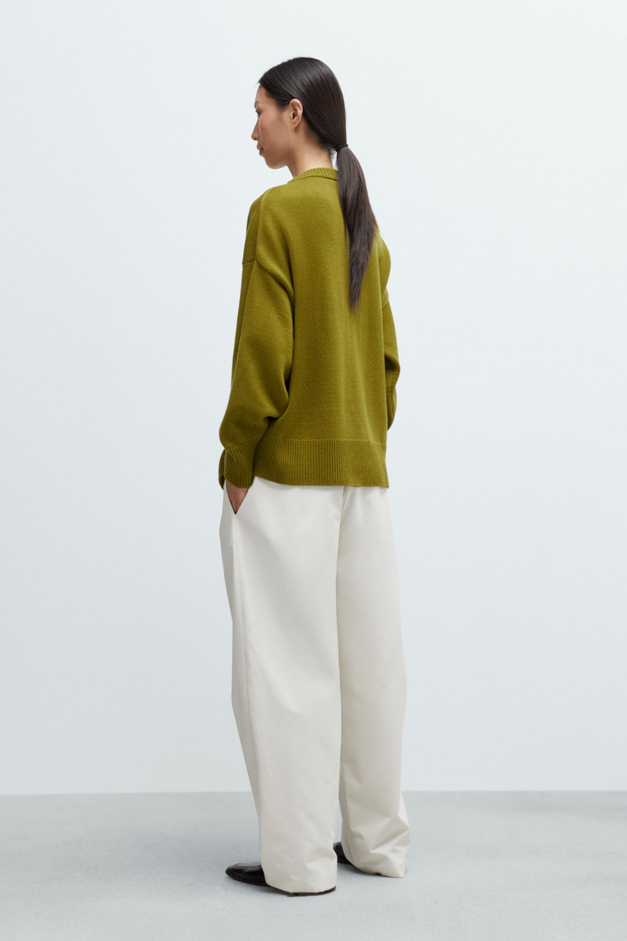 Merino Wool Oversized Sweater - Woodbine
