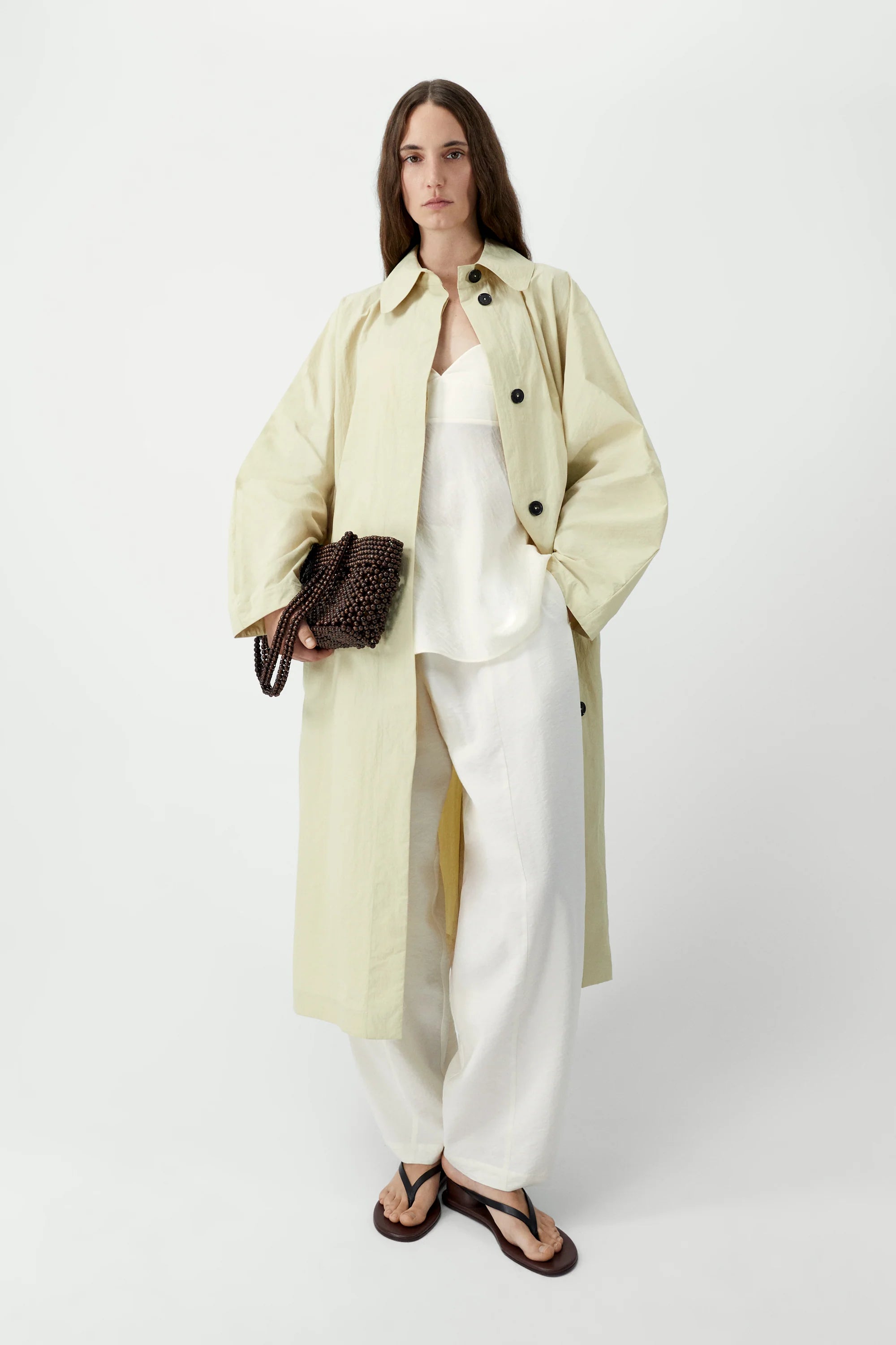 cordera-ss26-batwing-trench-butter-1.webp