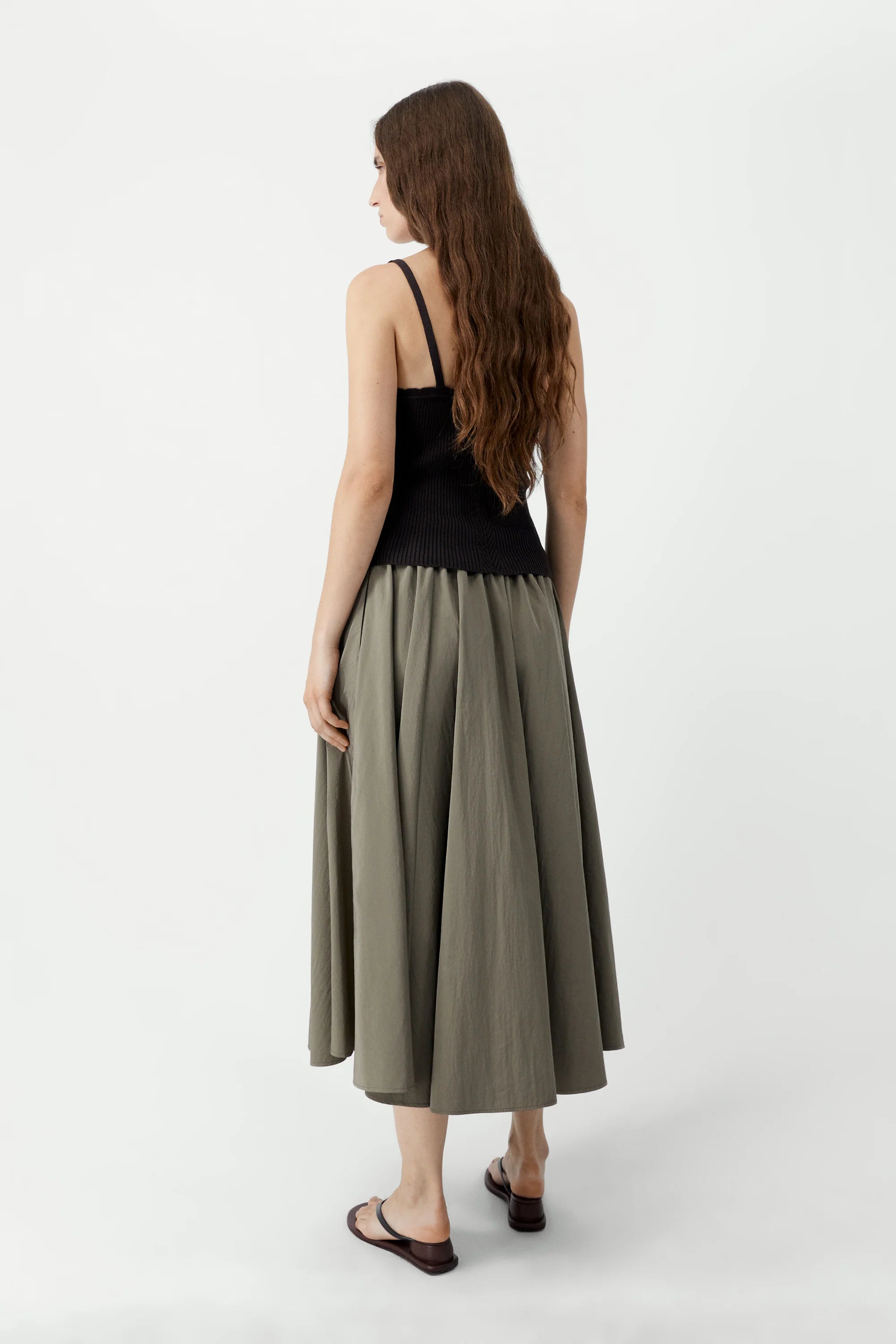 cordera-ss26-cotton-_-silk-ribbed-tank-top-brown-3.webp