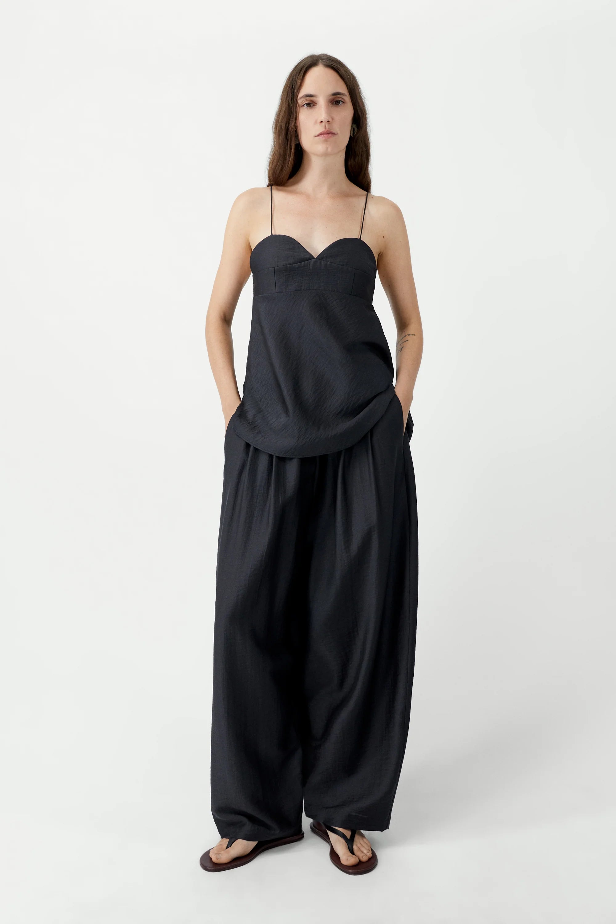 cordera-ss26-maxi-pants-espresso-1.webp