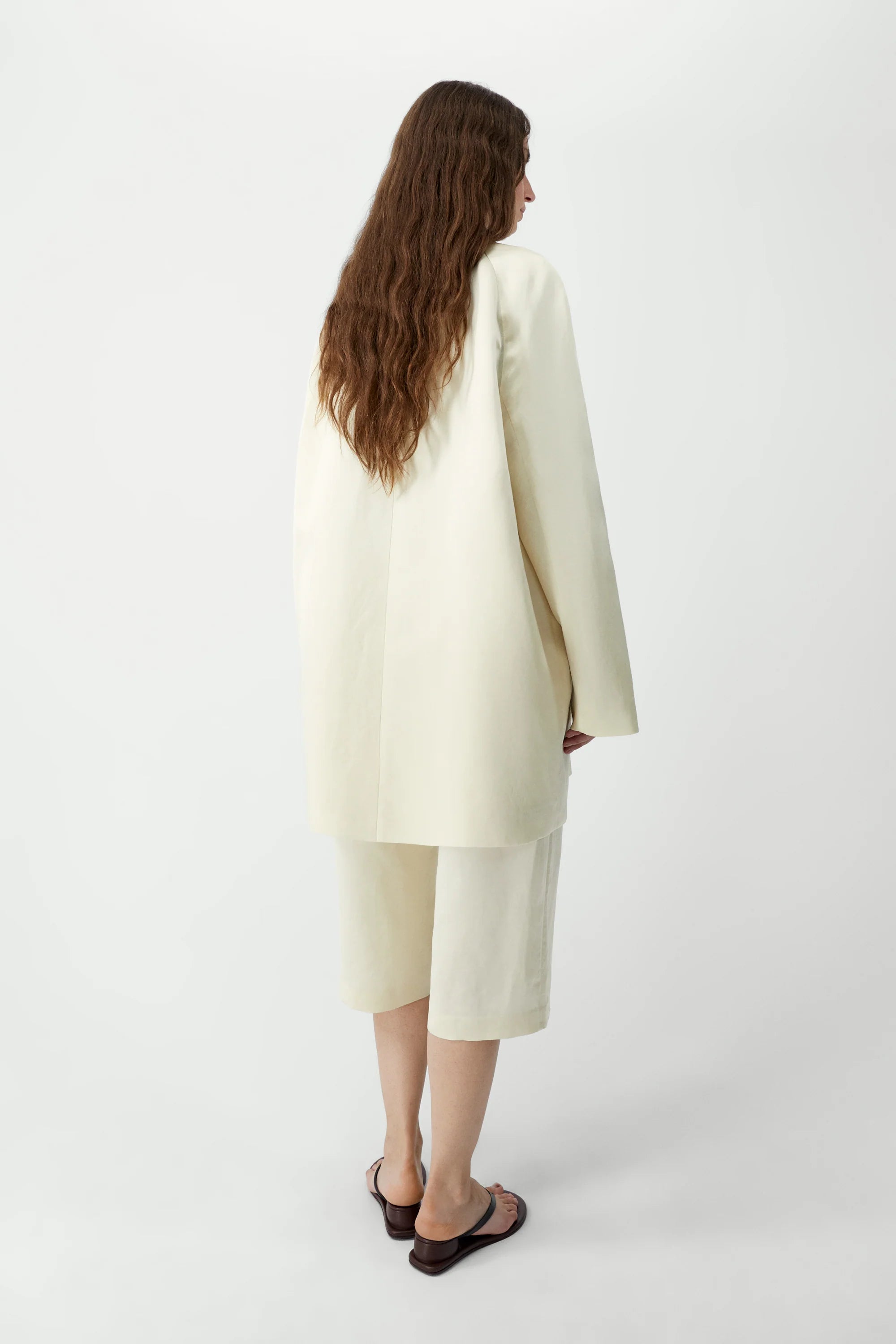 Satin Mid Coat - Marfil