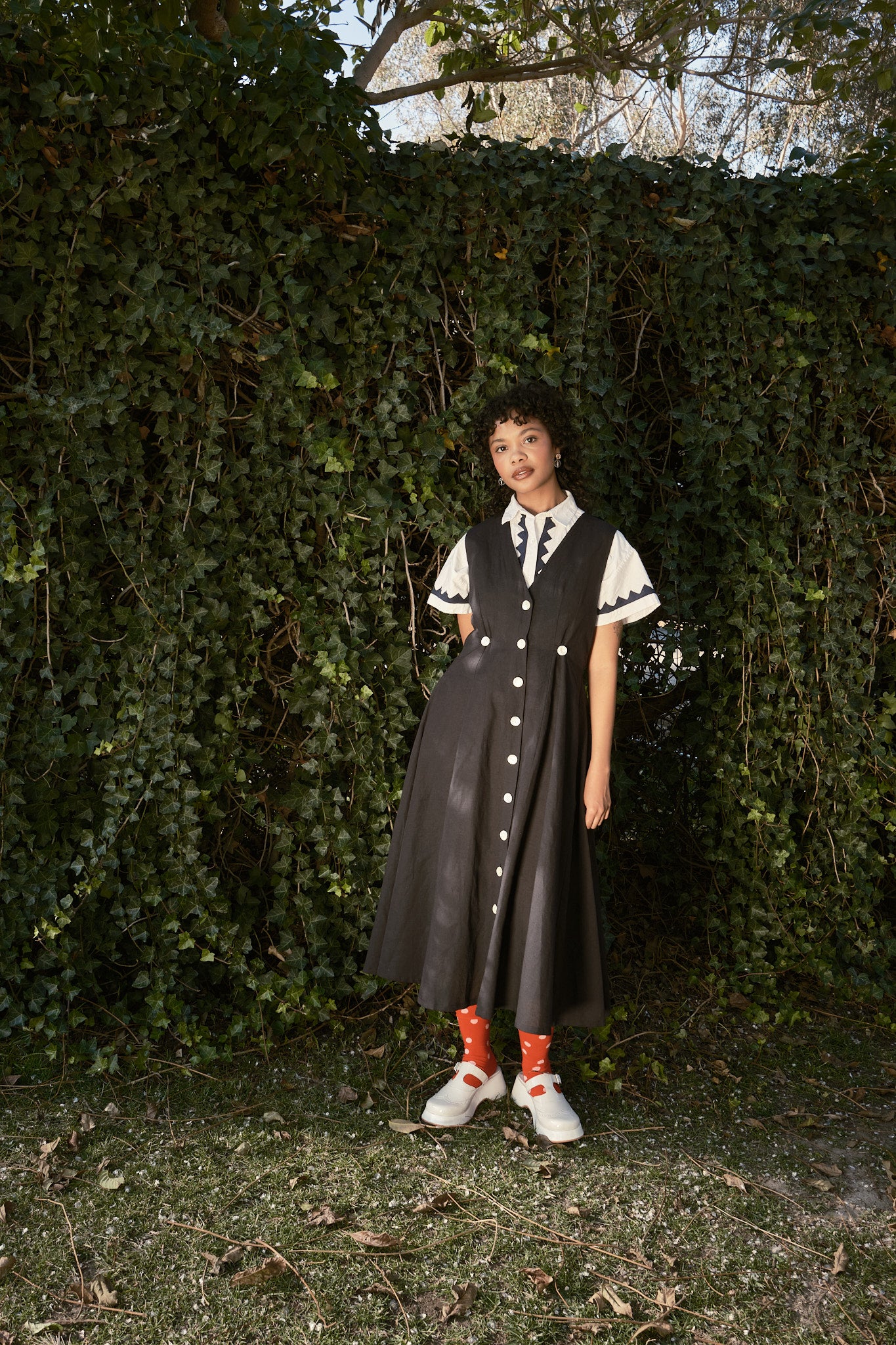 Sleeveless Baroness  Dress - Black Cotton Linen