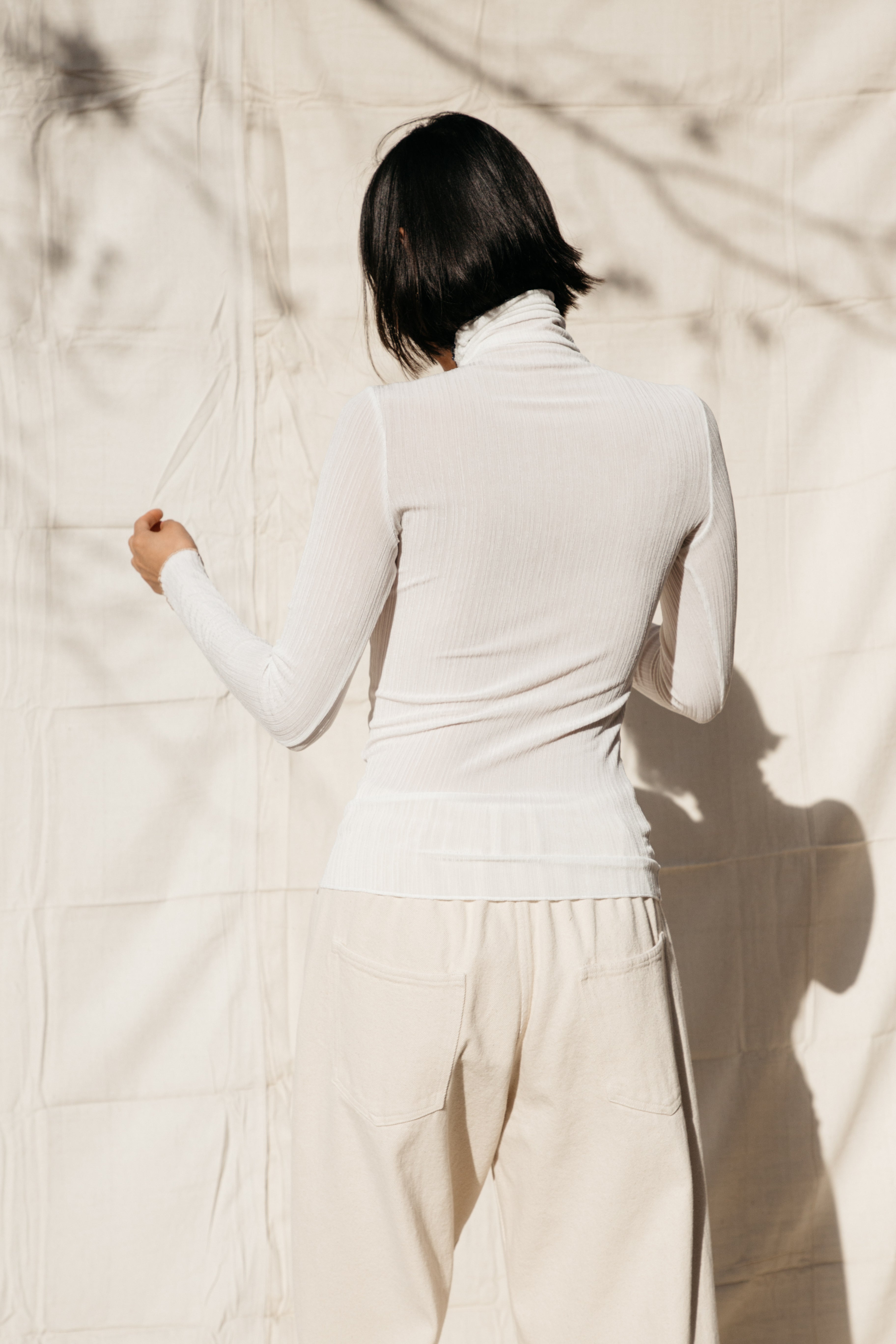 Lettuce Turtleneck- White