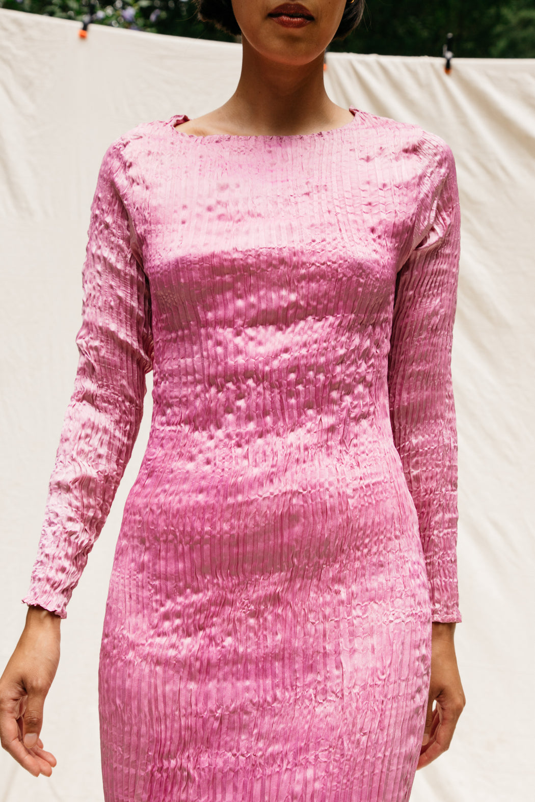 Azur Plissé Silk Sleeve Dress - Cochineal Pink